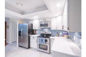 1065 Howell Harbor Dr, Casselberry, FL 32707, Sold 09/29/17