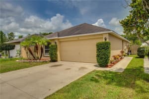 120 Orion Way, Sanford, FL 32773, Sold 07/27/17