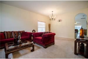550 Lynn St, Oviedo, FL 32765, Sold 08/16/17