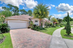 2342 Northumbria Dr, Sanford, FL 32771, Sold 10/16/17
