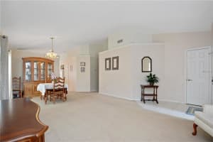 426 Flatwood Dr, Winter Springs, FL 32708, Sold 08/24/17