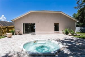 1045 Pineview Ct, Apopka, FL 32712, Sold 08/14/17