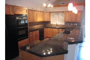 7364 Radiant Cir, Orlando, FL 32810, Sold 11/21/17
