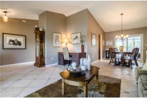 569 Lagoon Dr, Oviedo, FL 32765, Sold 08/30/17