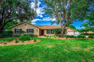 8935 Easterling Dr, Orlando, FL 32819, Sold 09/29/17