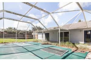 7538 38th St Cir E, Sarasota, FL 34243, Sold 10/27/17