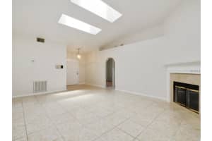 4106 Iveyglen Ave, Orlando, FL 32826, Sold 05/04/18