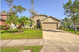 4231 Mendenwood Ln, Orlando, FL 32826, Sold 10/30/17