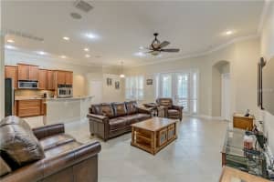 701 Comanche St, Oviedo, FL 32765, Sold 12/11/17
