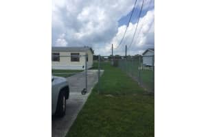 201 Thornhill Estates Dr S, Winter Haven, FL 33880, Sold 11/09/17