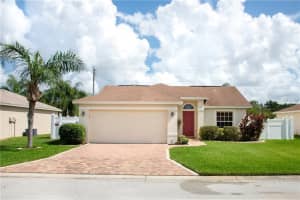 7108 Summit Dr, Winter Haven, FL 33884, Sold 12/21/17