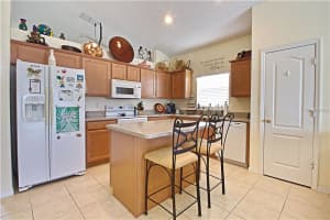 4920 Waterside Pointe Cir, Orlando, FL 32829, Sold 02/16/18