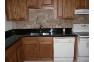 704 Raymond Cir, Altamonte Springs, FL 32714, Sold 01/23/18