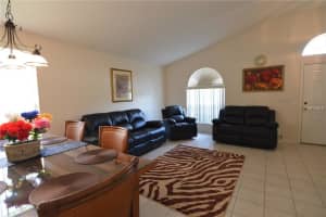 3809 Andover Cay Blvd, Orlando, FL 32825, Sold 12/28/17