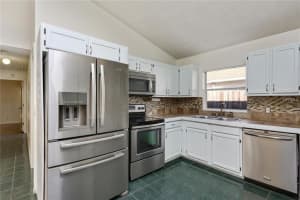 9550 Lupine Ave, Orlando, FL 32824, Sold 01/31/18