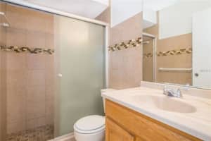 829 Oak Manor Cir, Orlando, FL 32825, Sold 03/30/18