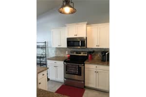 212 N Park Ave, Winter Garden, FL 34787, Sold 03/08/18