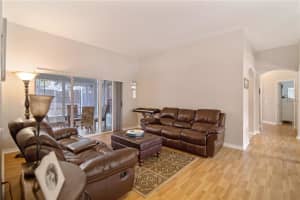 69 Pleasant Hill Dr, DeBary, FL 32713, Sold 05/15/18