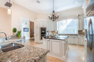 9051 Point Cypress Dr, Orlando, FL 32836, Sold 09/25/18