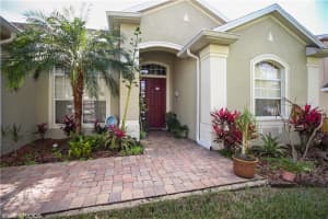 2320 Hinsdale Dr, Kissimmee, FL 34741, Sold 05/03/18