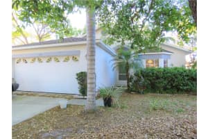 952 Little Creek Rd, Orlando, FL 32825, Sold 04/30/18