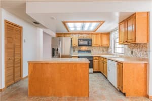 2036 Bluff Oak St, Apopka, FL 32712, Sold 04/27/18