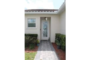 2100 Painter Ln, Kissimmee, FL 34741, Sold 02/21/22