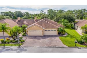 1440 Innsbruck Ct, Winter Haven, FL 33884, Sold 04/01/21
