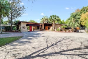 3313 Trentwood Blvd, Belle Isle, FL 32812, Sold 04/15/22