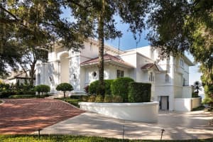 9838 Laurel Valley Dr, Windermere, FL 34786, Sold 12/09/21