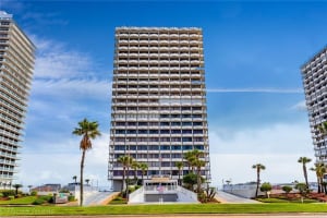 2900 N Atlantic Ave, Daytona Beach, FL 32118, Sold 04/20/21