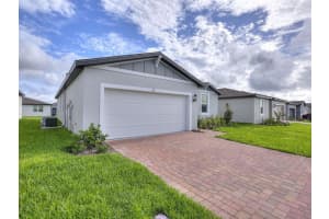 436 Mckenna Dr, Winter Haven, FL 33881, Sold 01/31/22