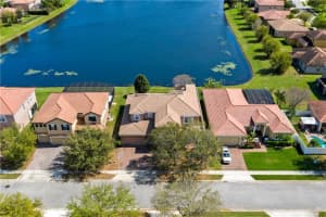 2805 Scenic Ln, Kissimmee, FL 34744, Sold 02/08/22