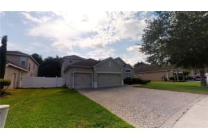 117 E Blue Water Edge Dr, Eustis, FL 32736, Sold 10/11/21