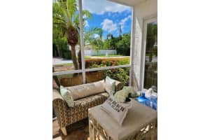 451 Bowdoin Cir, Sarasota, FL 34236, Sold 08/08/22