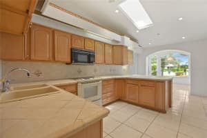 5540 Scarington Ct W, Orlando, FL 32821, Sold 01/26/22