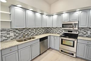 2625 Whalebone Bay Dr, Kissimmee, FL 34741, Sold 01/10/22