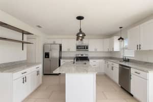 10018 Creek Bluff Dr, Riverview, FL 33578, Sold 10/08/21