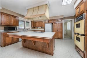 125 Arrowhead Ln, Haines City, FL 33844, Sold 01/05/22