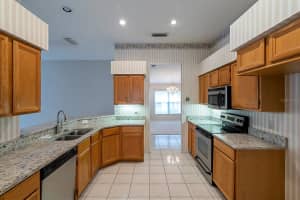 1426 Whitehall Blvd, Winter Springs, FL 32708, Sold 11/05/21
