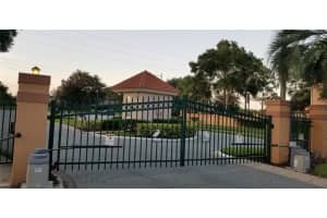 5445 Shingle Creek Dr, Orlando, FL 32821, Sold 10/08/21