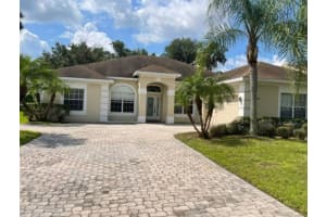 2200 Rambling Oaks Way, Kissimmee, FL 34746, Sold 11/22/21