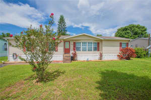 3709 Silver Lake Dr, Kissimmee, FL 34744, Sold 11/09/21