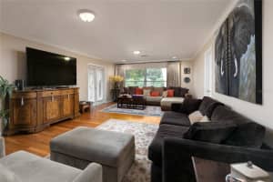 6315 Marina Dr, Orlando, FL 32819, Sold 03/10/22