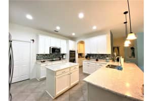1900 Meadow Crest Dr, Apopka, FL 32712, Sold 10/13/21