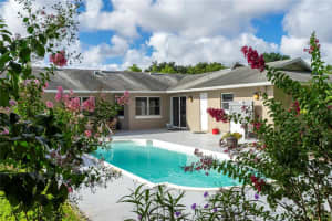 8557 Clematis Ln, Orlando, FL 32819, Sold 01/27/22