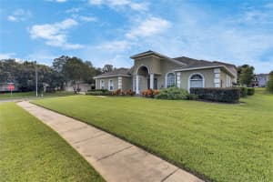 1006 Island Pointe Dr, Winter Garden, FL 34787, Sold 10/15/21