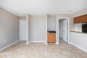 221 Lake Brook Cir, Brandon, FL 33511, Sold 11/19/21