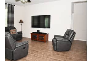247 Lake Davenport Cir, Davenport, FL 33837, Sold 10/12/21
