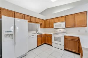 5318 Silent Brook Dr, Orlando, FL 32821, Sold 12/06/21